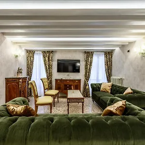 https://apt-ca-rialto-4122-luxury-terrace.hotelslidodijesolo.com